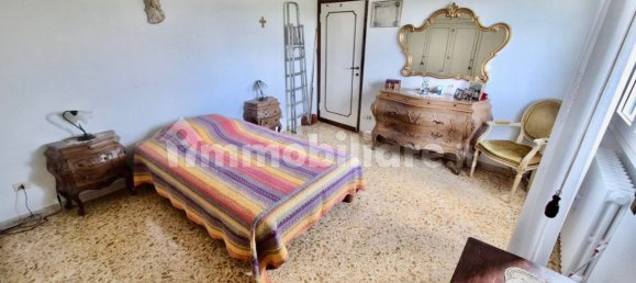 3 Schlafzimmer Wohnung in Florence, Italy, Nr. 337574 8