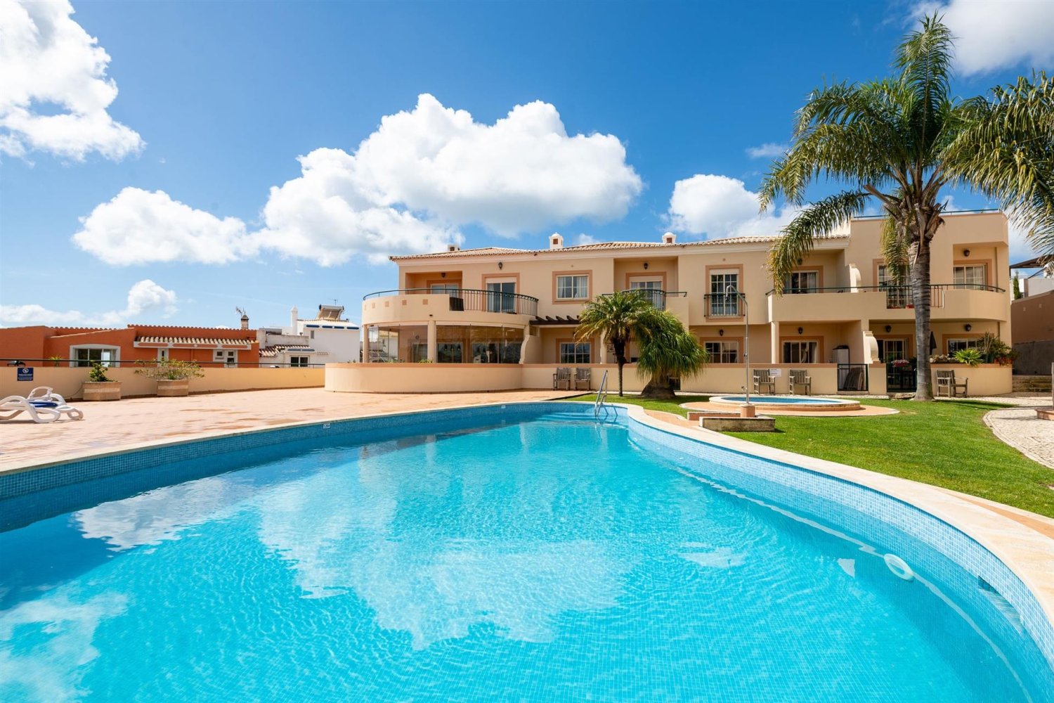 Casa de 3 dormitorios en Luz, Portugal No. 207082