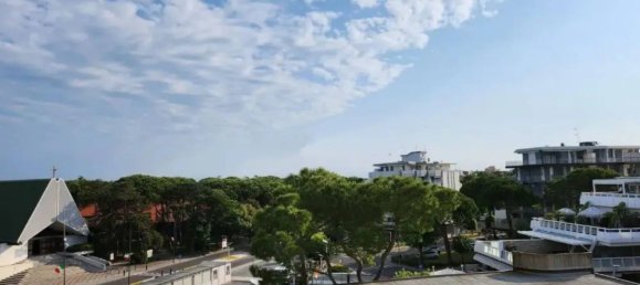 Apartamento de 4 habitaciónes en Udine, Italy No. 229680 7