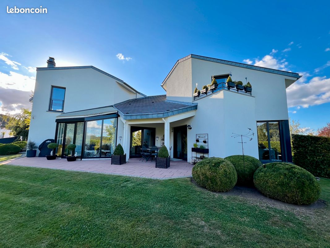 Casa de 6 habitaciónes en Porcelette, France No. 324034