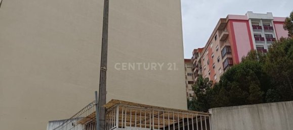 قطعة أرض في Amadora, Portugal 560متر مربع رقم 117365 2