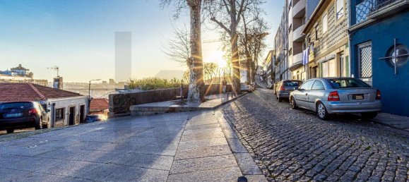 3 Schlafzimmer Haus in Porto, Portugal, Nr. 63801 19