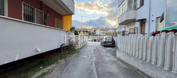 Apartamento de 3 habitaciónes en Francavilla al Mare, Italy No. 117594 35