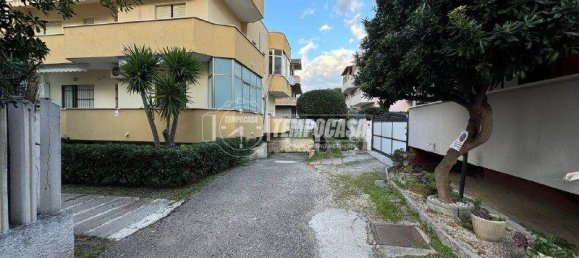 Apartamento de 3 habitaciónes en Francavilla al Mare, Italy No. 117594 34