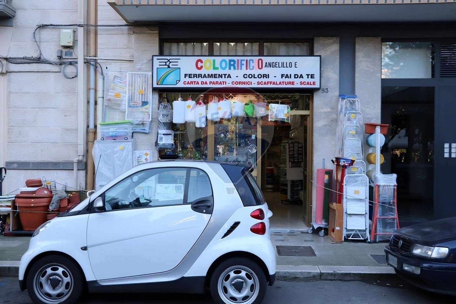 Propriété commerciale à Bari, Italy 147m² No. 308931