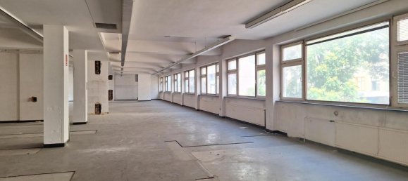 Коммерческая недвижимость 1938м² в Пенцинг, Австрия № 131398 2