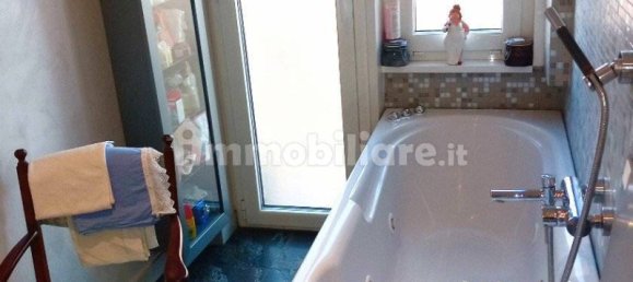 Apartamento de 2 dormitorios en Rome, Italy No. 8946 46