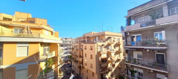 Apartamento de 2 dormitorios en Rome, Italy No. 8946 47