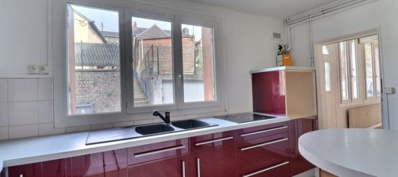 3 Schlafzimmer Haus in Deville-les-Rouen, France, Nr. 353971 5