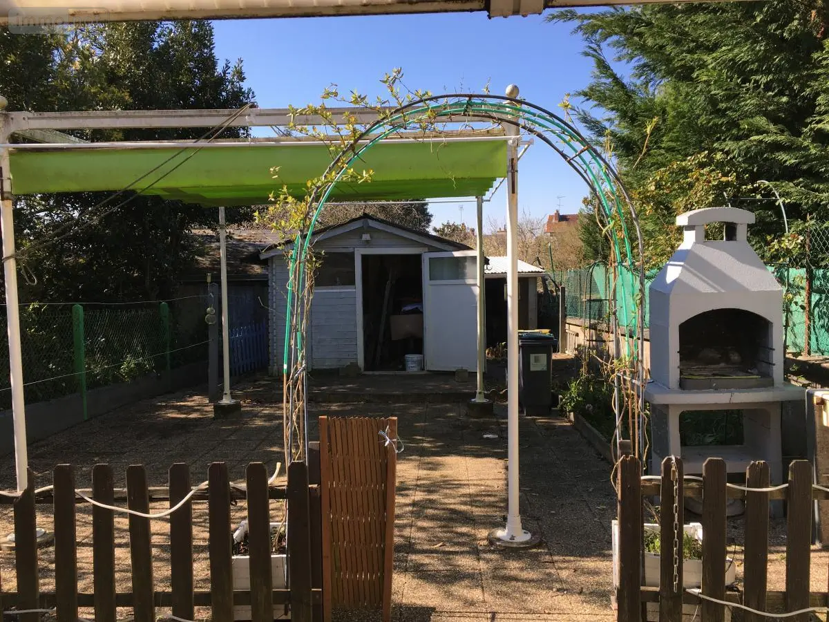 1 bedroom House in Sable-sur-Sarthe, France No. 354823