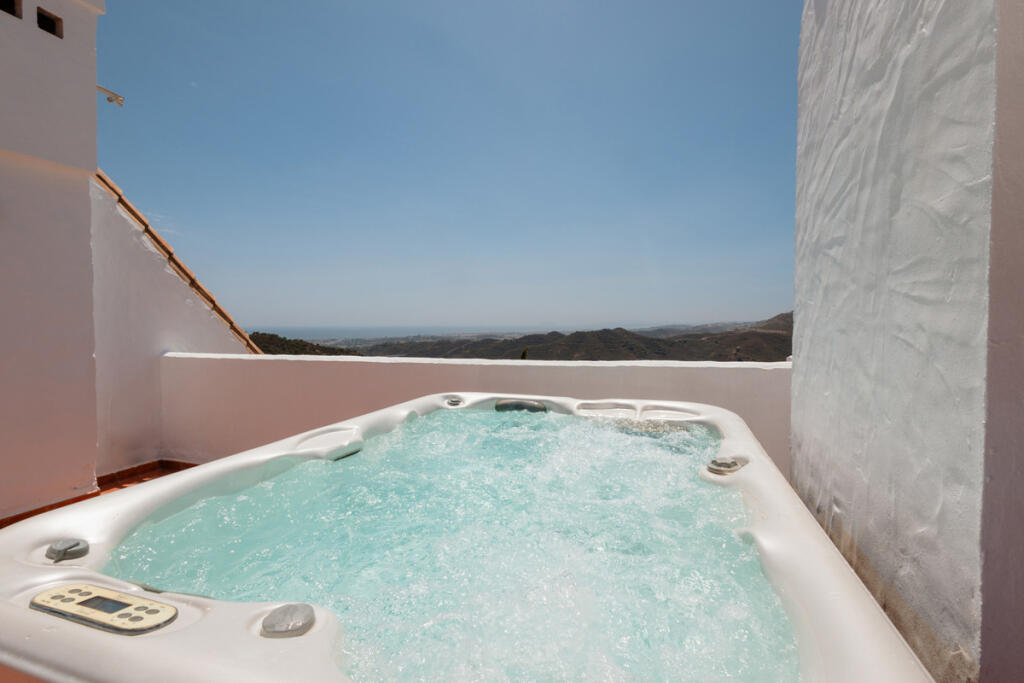 Пентхаус с 2 спальнями в Истан, Испания № 190818