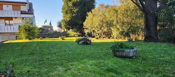 7 rooms House in Udine, Italy No. 224822 8