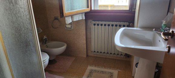 7 rooms House in Udine, Italy No. 224822 15