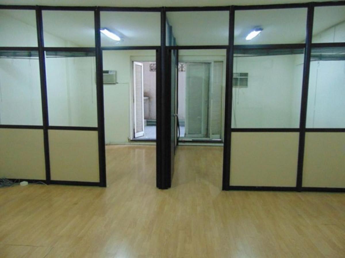 Bureau à Buenos Aires, Argentina No. 108215