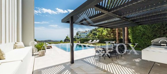 5 bedrooms Villa in El Madronal, Spain No. 31749 9