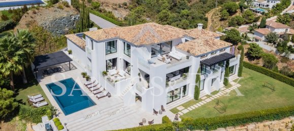 5 bedrooms Villa in El Madronal, Spain No. 31749 32