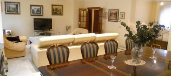 4 Schlafzimmer Doppelhaus in Fuengirola, Spain, Nr. 50951 3