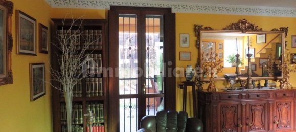 3 bedrooms Villa in Mede, Italy No. 8289 13