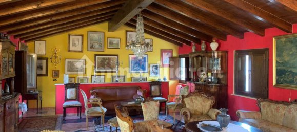 3 bedrooms Villa in Mede, Italy No. 8289 16