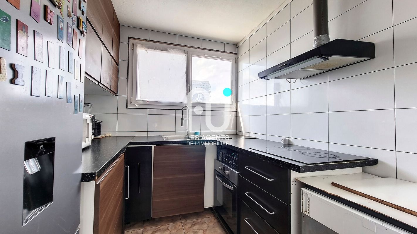 2 bedrooms Apartment in Asnieres-sur-Seine, France No. 175470