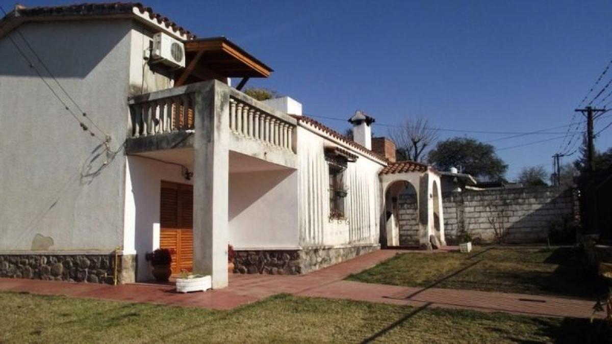 3 bedrooms House in Cordoba, Argentina No. 53927