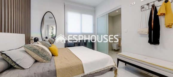 3 bedrooms Penthouse in Alicante, Spain No. 20219 25