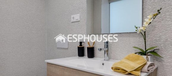 3 bedrooms Penthouse in Alicante, Spain No. 20219 32