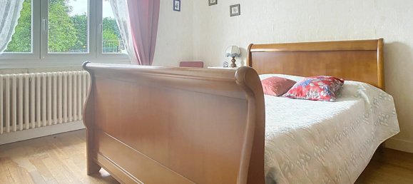 3 Schlafzimmer Haus in Brech, France, Nr. 301236 5