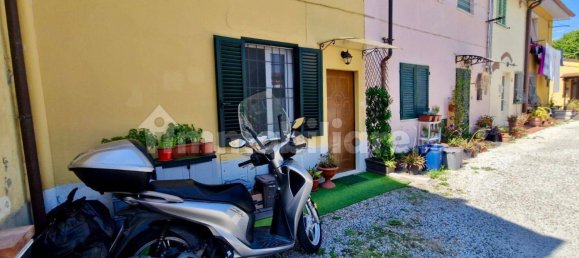 1 bedroom House in Pisa, Italy No. 352004 2