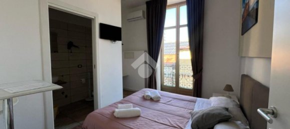 1-Zimmer Hotel in Naples, Italy, Nr. 61105 10