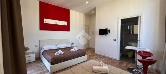 1-Zimmer Hotel in Naples, Italy, Nr. 61105 20