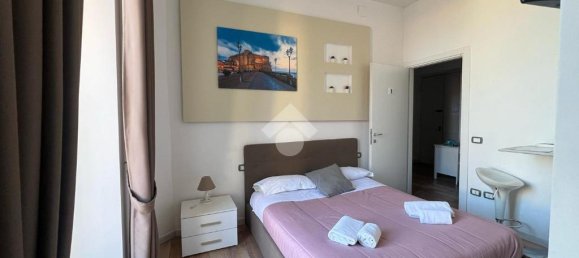 1-Zimmer Hotel in Naples, Italy, Nr. 61105 8
