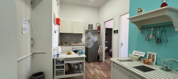 1-Zimmer Hotel in Naples, Italy, Nr. 61105 3