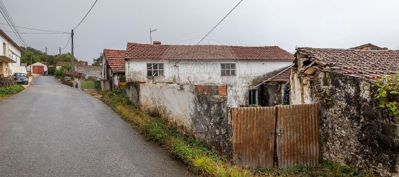 2 bedrooms House in Porto de Mos, Portugal No. 16574 6