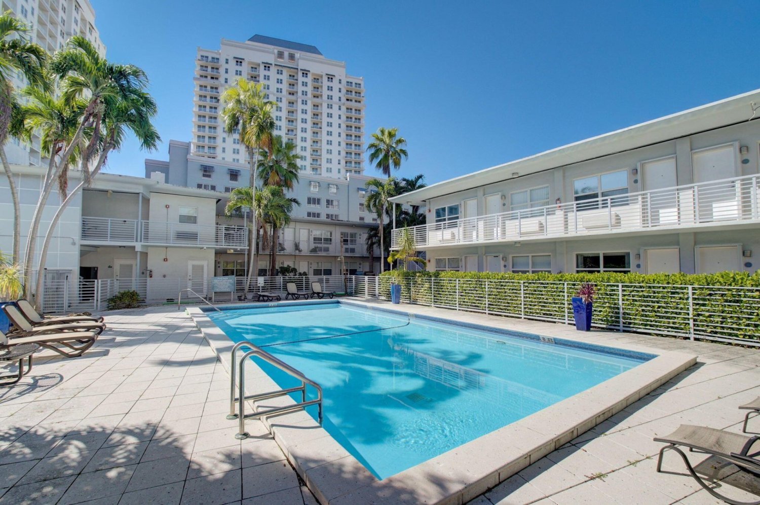 46.45m² Apartment for rent in Miami, Miami-Dade, Florida, USA № 613940
