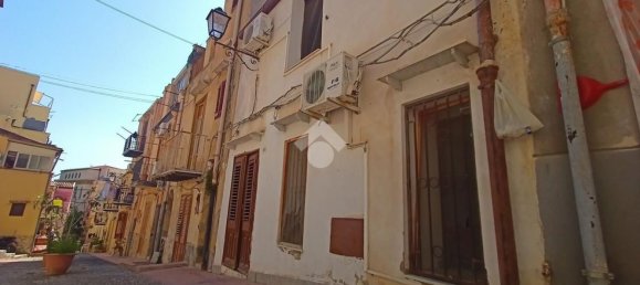 Casa de 2 habitaciónes en Termini Imerese, Italy No. 52303 3