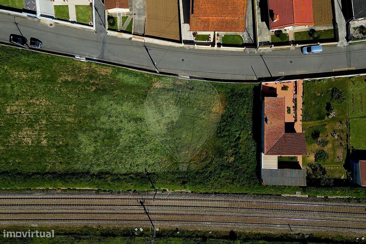 550m² Land in Paramos, Portugal No. 194588