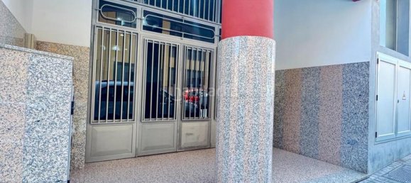 Apartamento de 3 dormitorios en Santa Lucia De Tirajana, Spain No. 190672 21