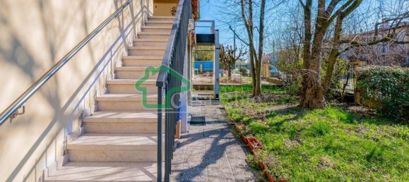 3 bedrooms Villa in Crema, Italy No. 205866 12