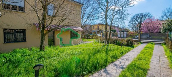 3 bedrooms Villa in Crema, Italy No. 205866 10