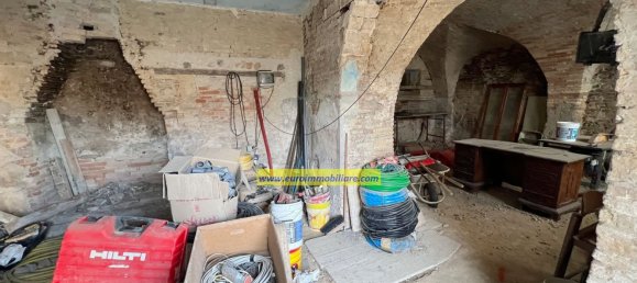 8 rooms House in Pianella, Italy No. 103887 28