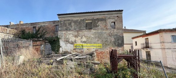 8 rooms House in Pianella, Italy No. 103887 3