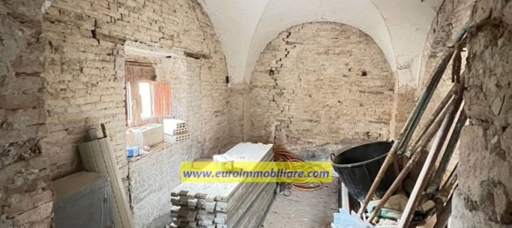 8 rooms House in Pianella, Italy No. 103887 24