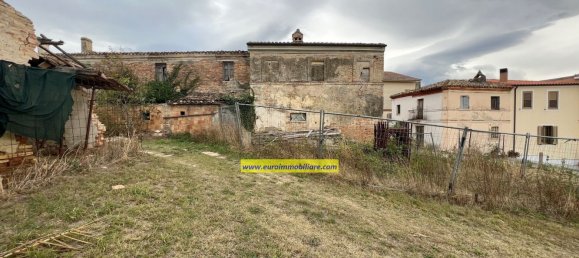 8 rooms House in Pianella, Italy No. 103887 14