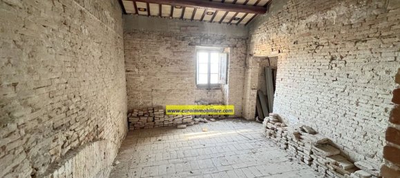 8 rooms House in Pianella, Italy No. 103887 10