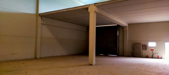 424m² Warehouse in Cartuja Baja, Spain No. 191502 4