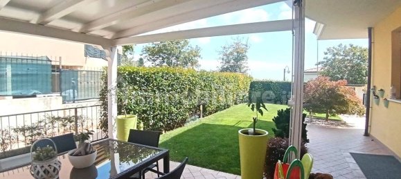 2 bedrooms Apartment in Gemmano, Italy No. 337854 2