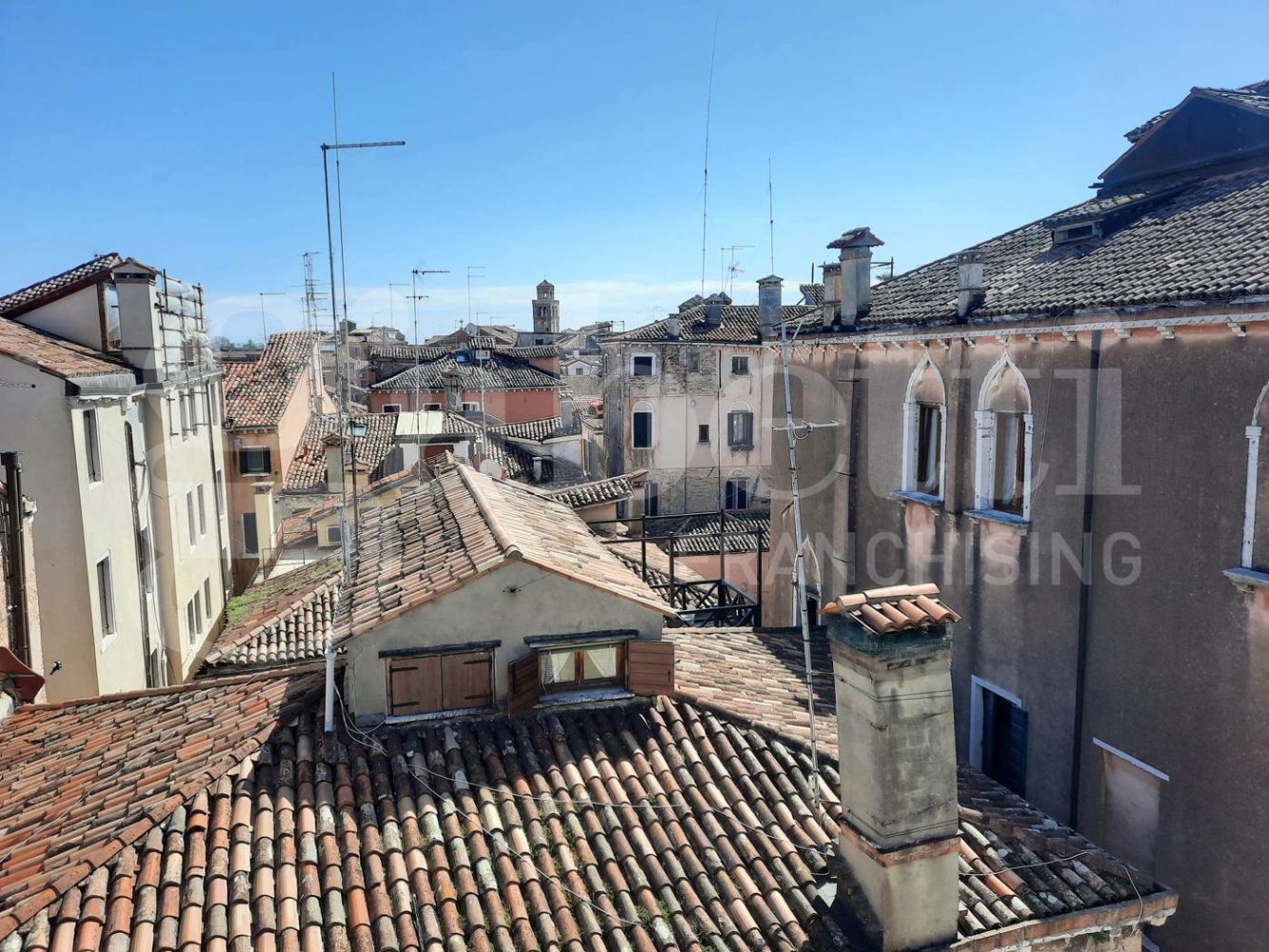 3 rooms Castles in Venice, Italy No. 57196