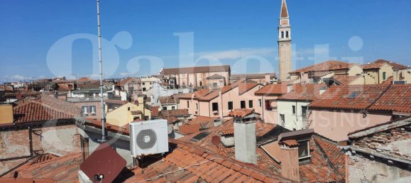 3 rooms Castles in Venice, Italy No. 57196 13