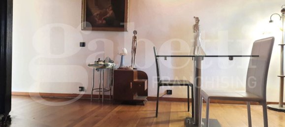 3 rooms Castles in Venice, Italy No. 57196 5